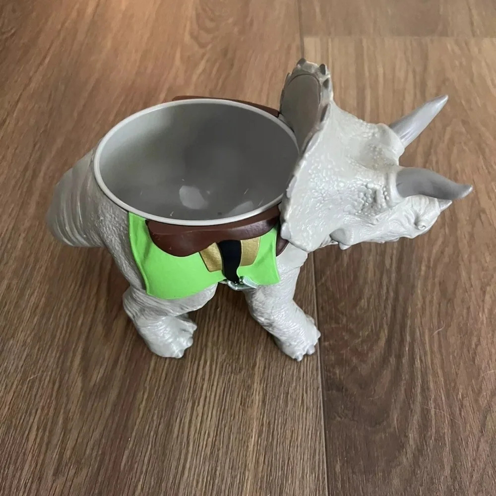 Jurassic World Park Live Tour Triceratops Hard Rubber Bowl Cup Mug Figure - Picture 3 of 5